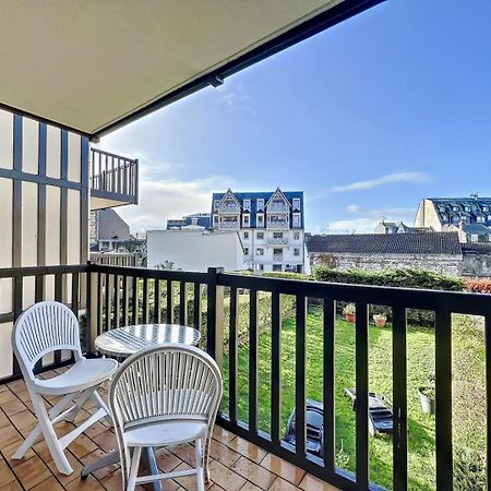 Cosy T2 Terrasse Sud - Centre Deauville Et Hippodrome Exterior photo